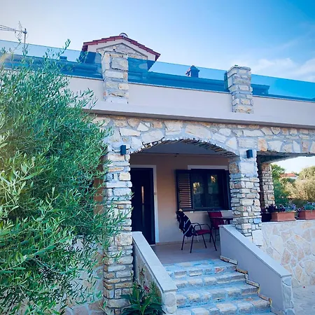 Appartamento Vi La Mare With Heated Pool Zara