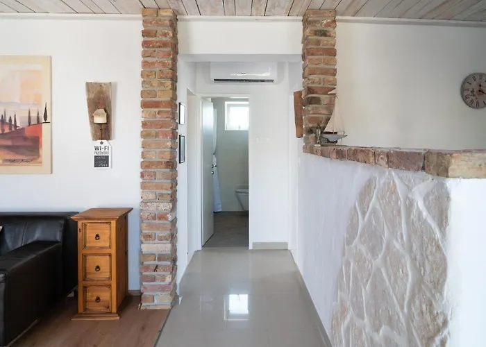 Апартаменты Vi La Mare - Mediterranes Apartment-feeling Mit Poolgenuss Задар