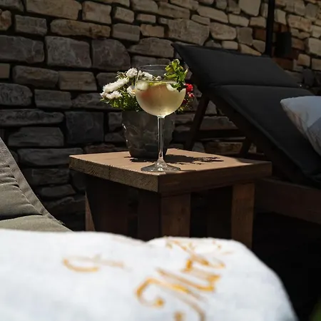 Vi La Mare With Heated Pool 자다르