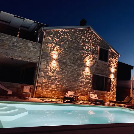 Vi La Mare With Heated Pool * 자다르