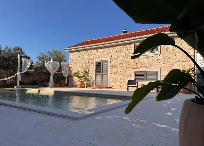 Vi La Mare - Mediterranes Apartment-feeling Mit Poolgenuss